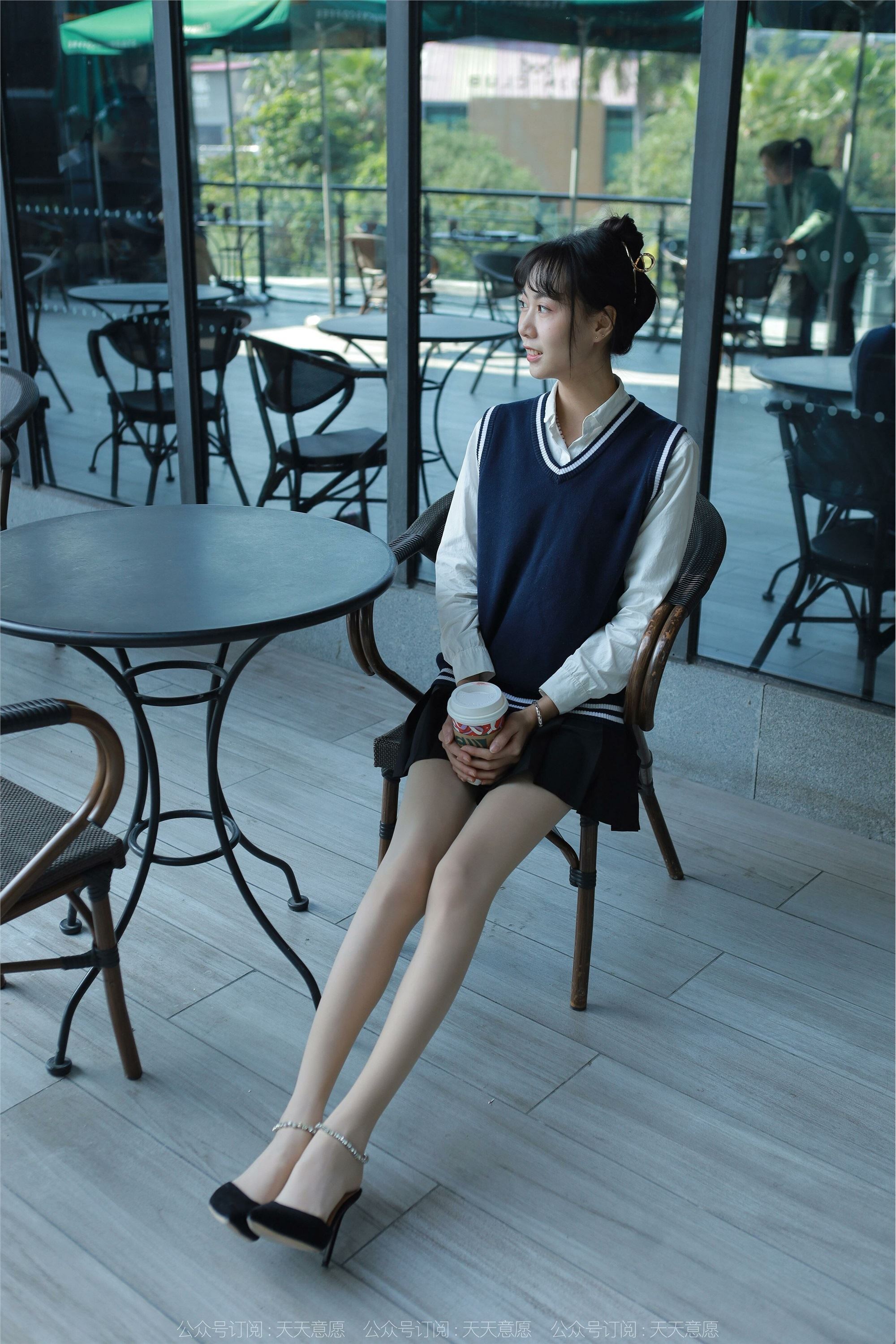 IESS异思趣向  2022.01.10 丝享家985：团团《纯玉学苑装》